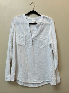 Women's White Gauze Henley Pocket Long-Sleeve Top